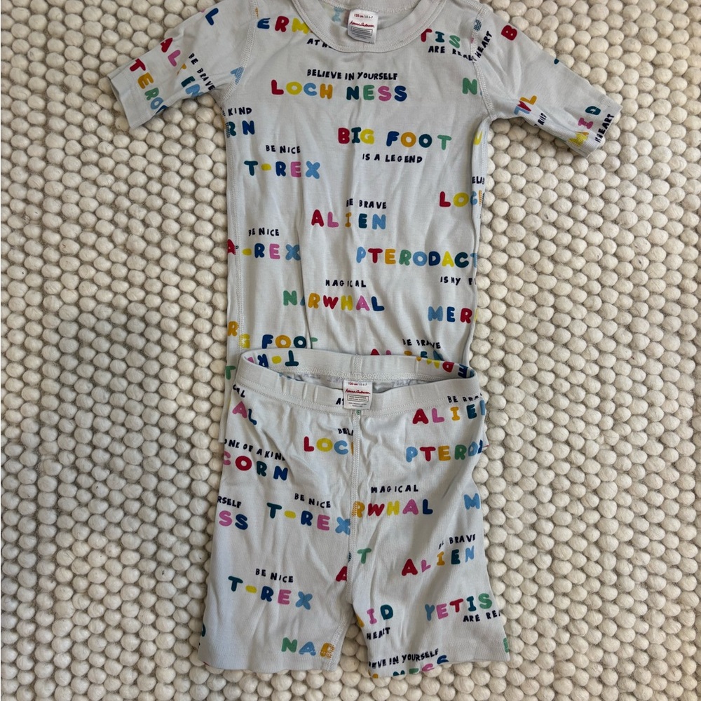 Hanna Andersson Multicolor Text Kids Pajama Set
